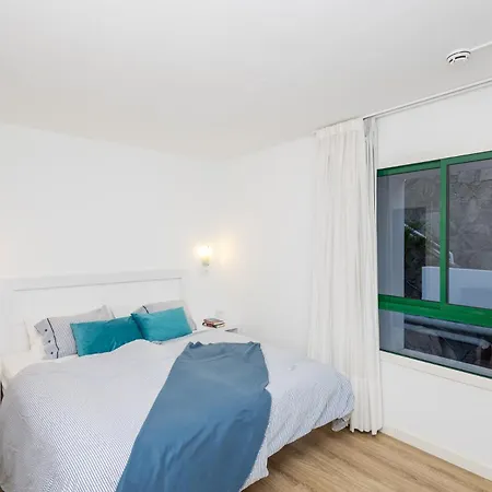 2br Terrace House - Pool & Solarium *